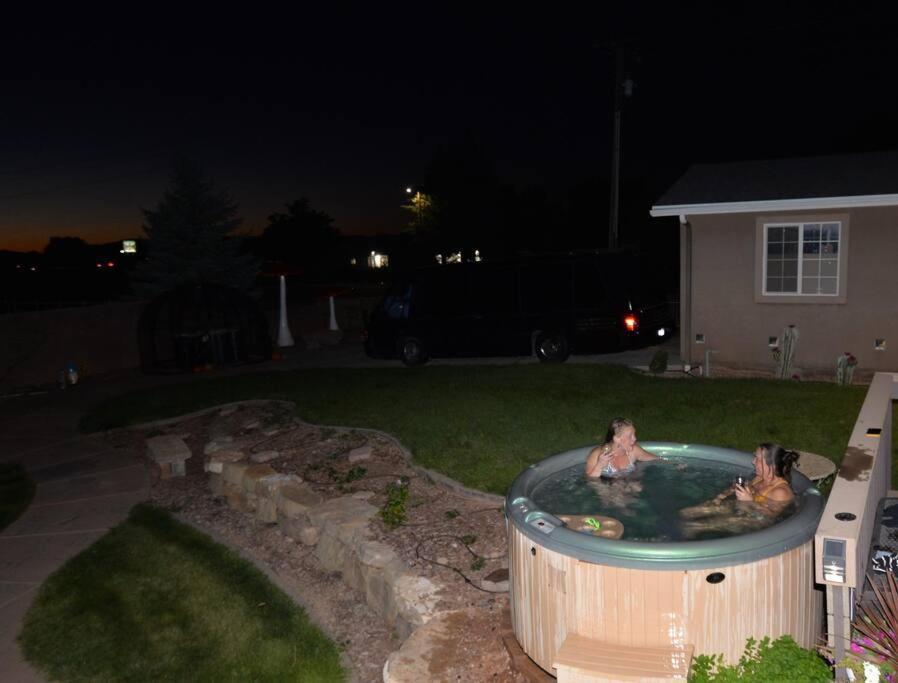 Tacit Shadow Resort Paradise Deluxe Suite, Gym, Coffee Bar, Hot-Tub, Free Laundry, Food Available Parowan Extérieur photo