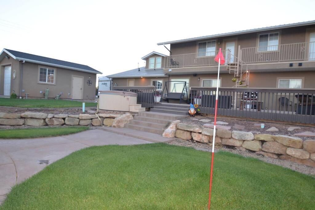 Tacit Shadow Resort Paradise Deluxe Suite, Gym, Coffee Bar, Hot-Tub, Free Laundry, Food Available Parowan Extérieur photo