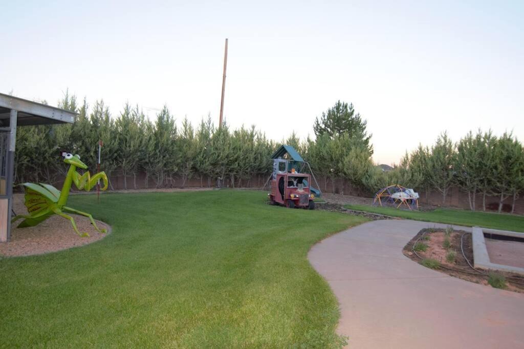Tacit Shadow Resort Paradise Deluxe Suite, Gym, Coffee Bar, Hot-Tub, Free Laundry, Food Available Parowan Extérieur photo