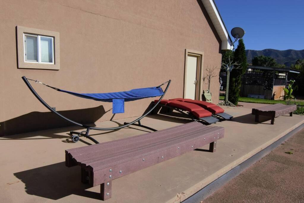 Tacit Shadow Resort Paradise Deluxe Suite, Gym, Coffee Bar, Hot-Tub, Free Laundry, Food Available Parowan Extérieur photo