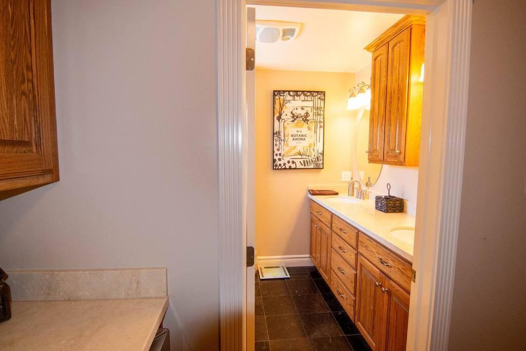 Tacit Shadow Resort Paradise Deluxe Suite, Gym, Coffee Bar, Hot-Tub, Free Laundry, Food Available Parowan Extérieur photo